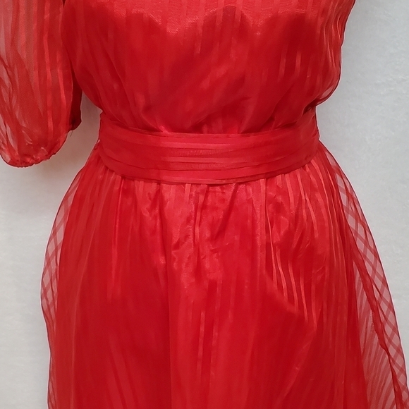 VINTAGE 1970s Shangri-La Red Pinstripe One-Shoulder Belted Midi Dress ILGWU - Picture 7 of 16